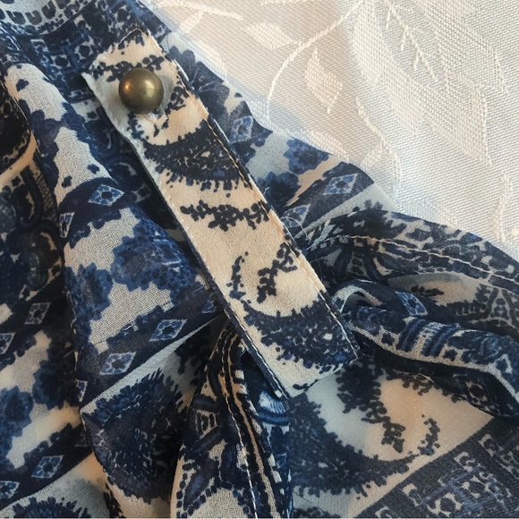 One World Women’s Size L White/Blue Paisley Floral Chiffon Blouse 3/4 Sleeves - Picture 13 of 16